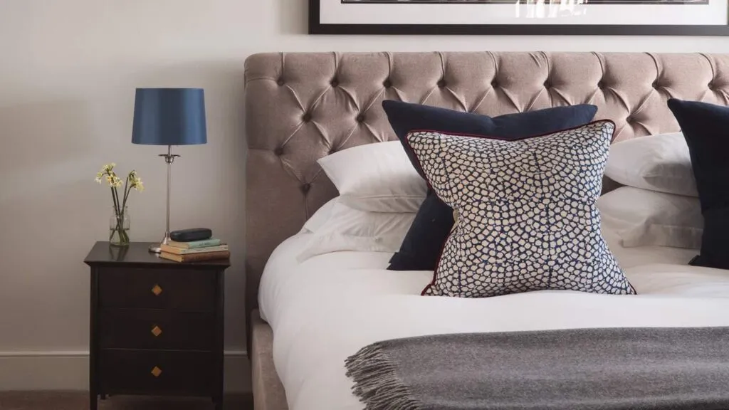 lym house master bedroom