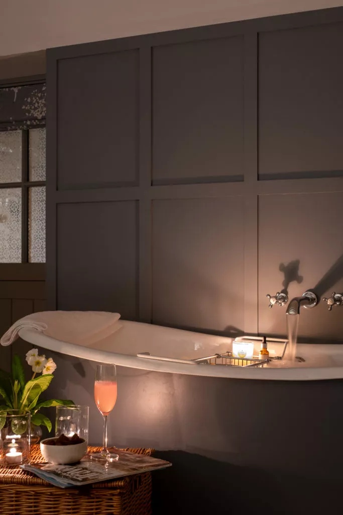 starre barn romantic cast iron bath